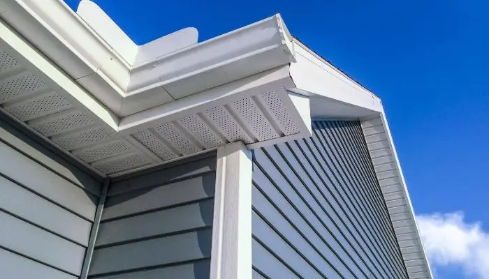 Safeguard Your Kirkland Home from Failing Siding: 5 Signs You Can’t Ignore