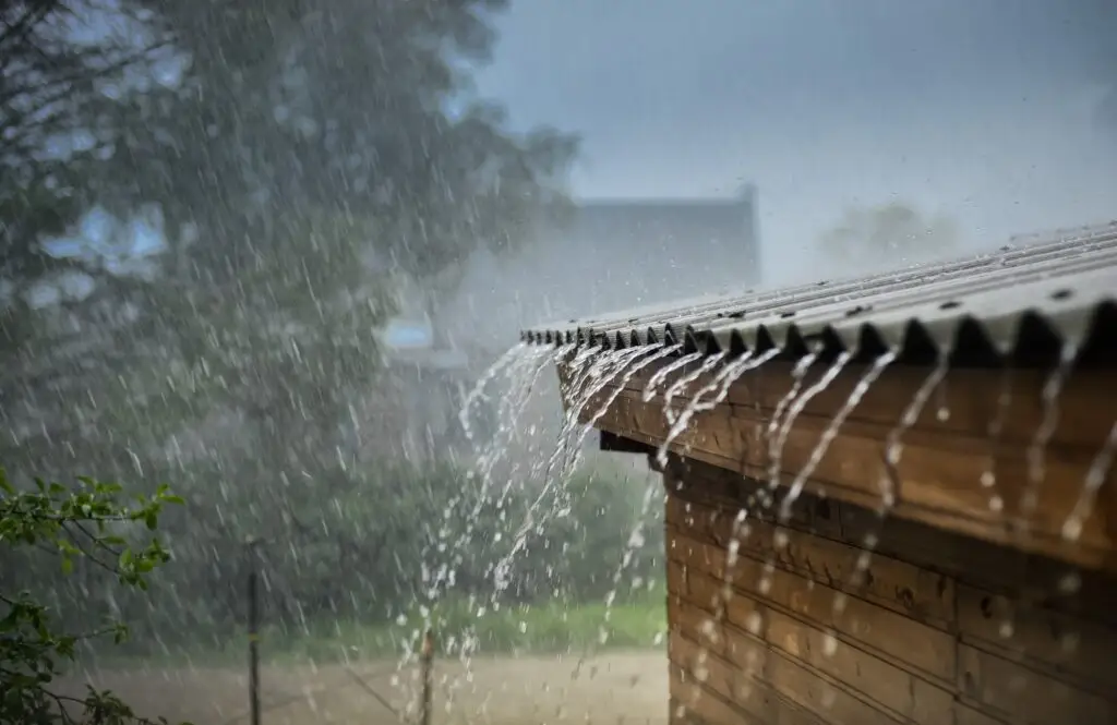 How Seattle’s Wet Winters Affect Different Roofing Materials