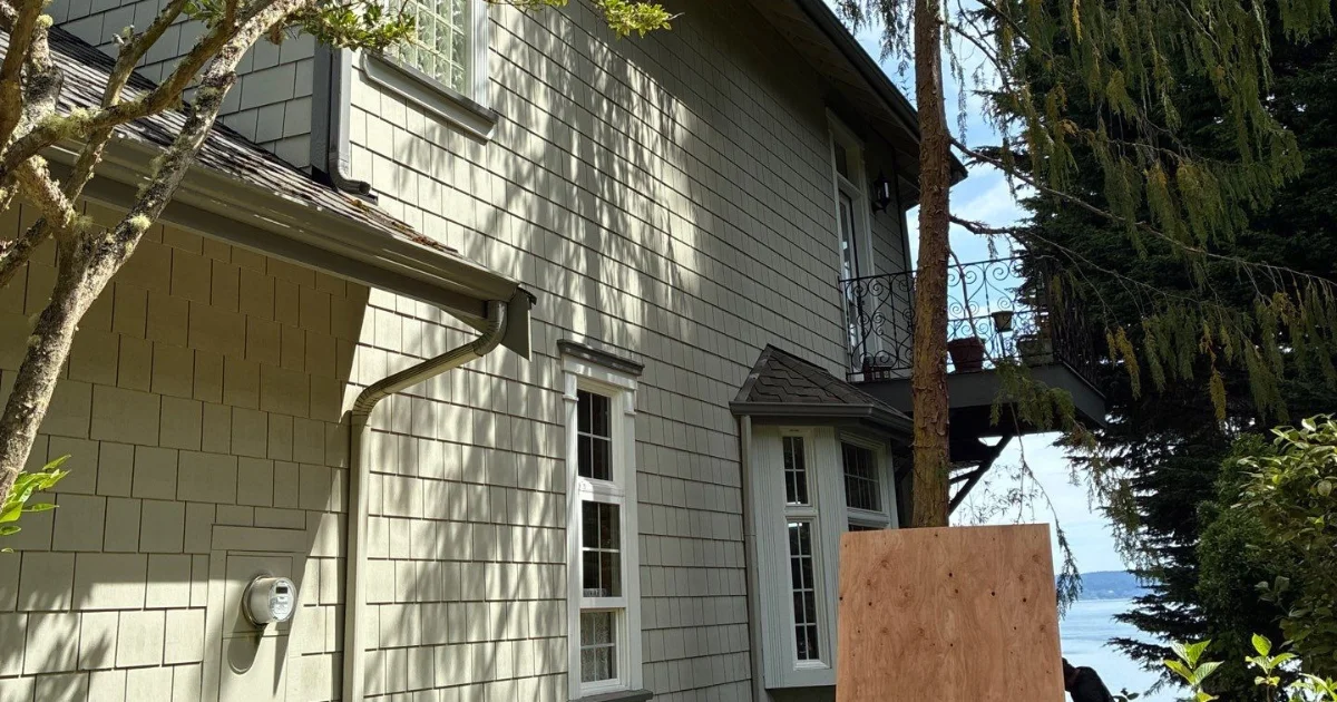 siding on a PNW home